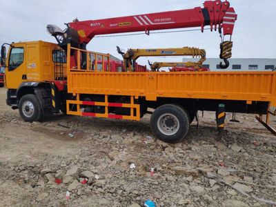 柳汽6.3噸隨車吊平板車 高效多功能的物流解決方案