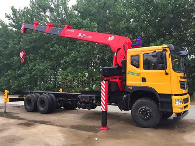東風(fēng)后雙橋隨車吊現(xiàn)車出售——隨車吊廠家直銷，品質(zhì)保障