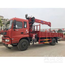 東風(fēng)隨車(chē)吊 高效多能的平板車(chē)作業(yè)伙伴